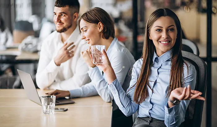 Kérj ajánlatot még ma, és tedd meg az első lépést egy erőteljes és felismerhető arculat felépítése felé.